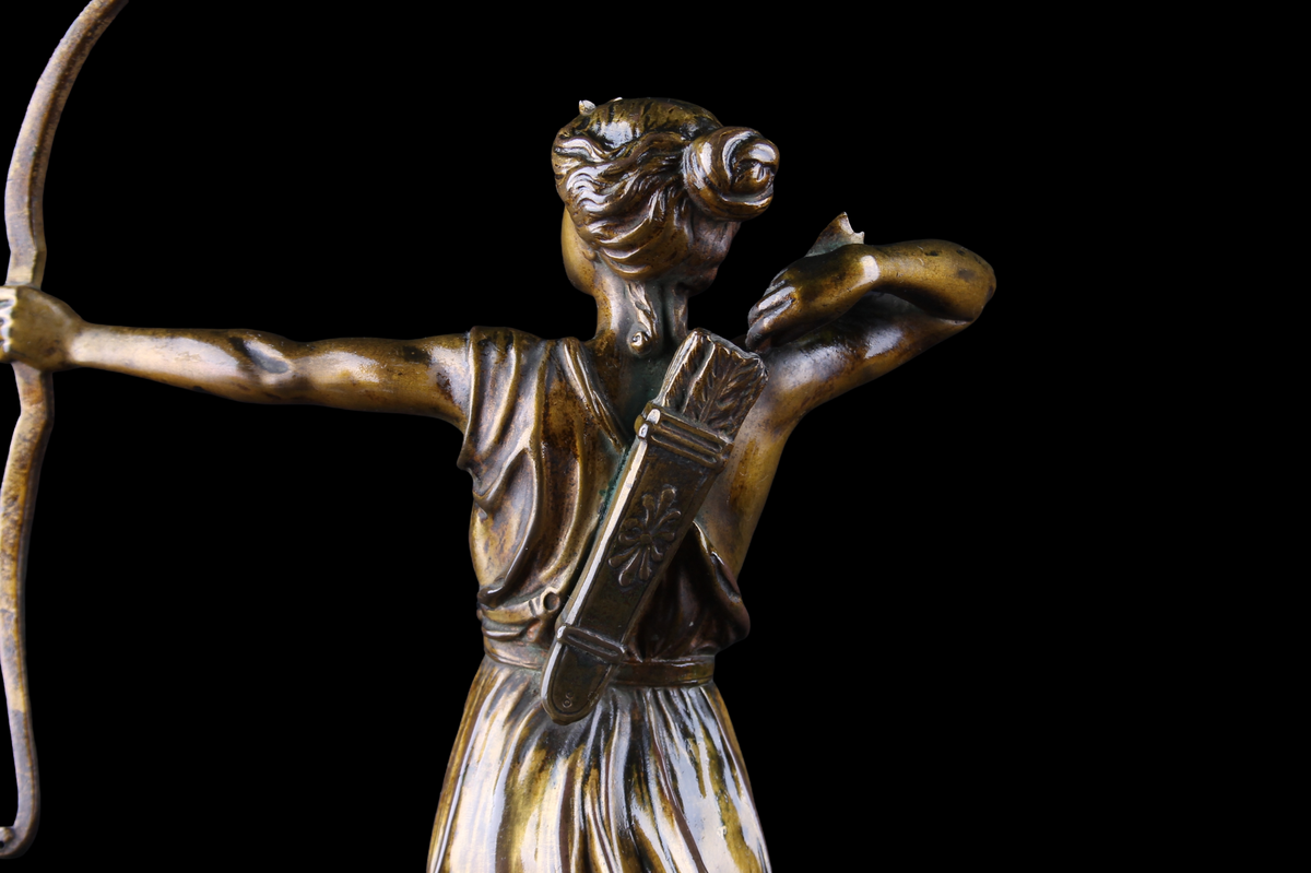 “Diana la Cazadora” – Escultura en Bronce, Francia